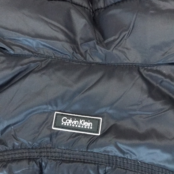 Calvin Klein Performance Drama Collar Puffer Vest - Picture 4 of 16